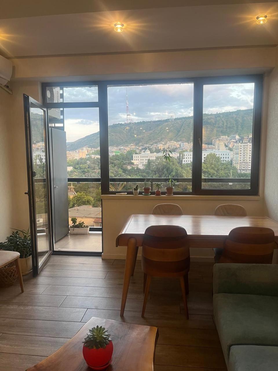 Apartament Panorama Khiliani Tbilisi Zewnętrze zdjęcie